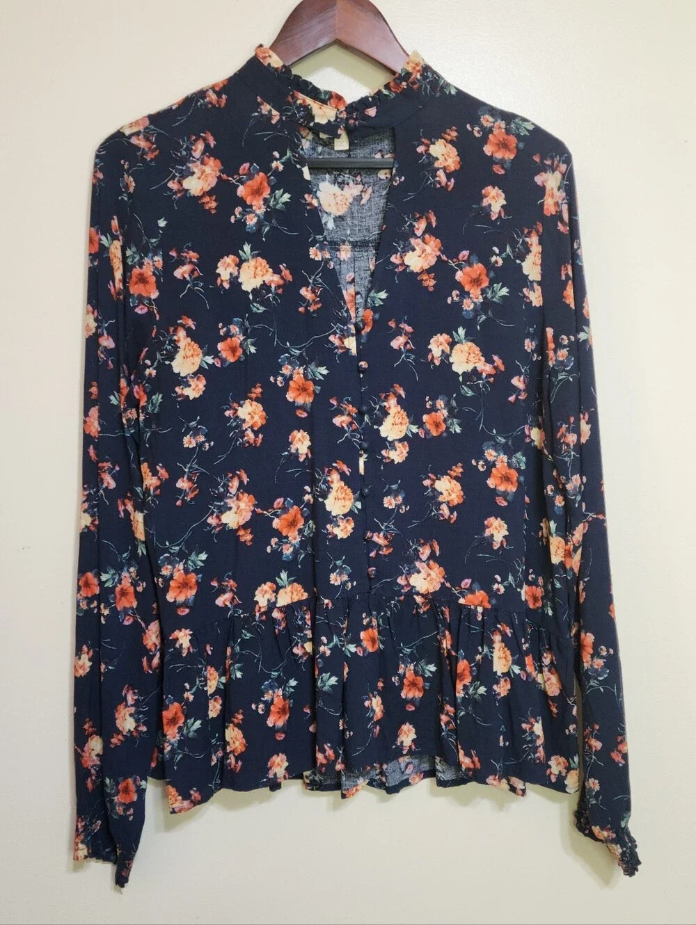 Hem & Thread Womens Tunic Boho S. Large Shirt Floral Ruffle Button Up Keyhole - Picture 6 of 10
